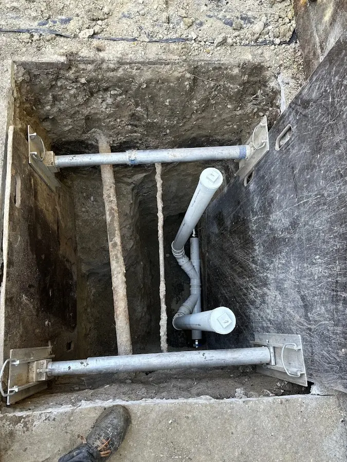 Experienced plumber completing Gas Line Repair work in Marlin